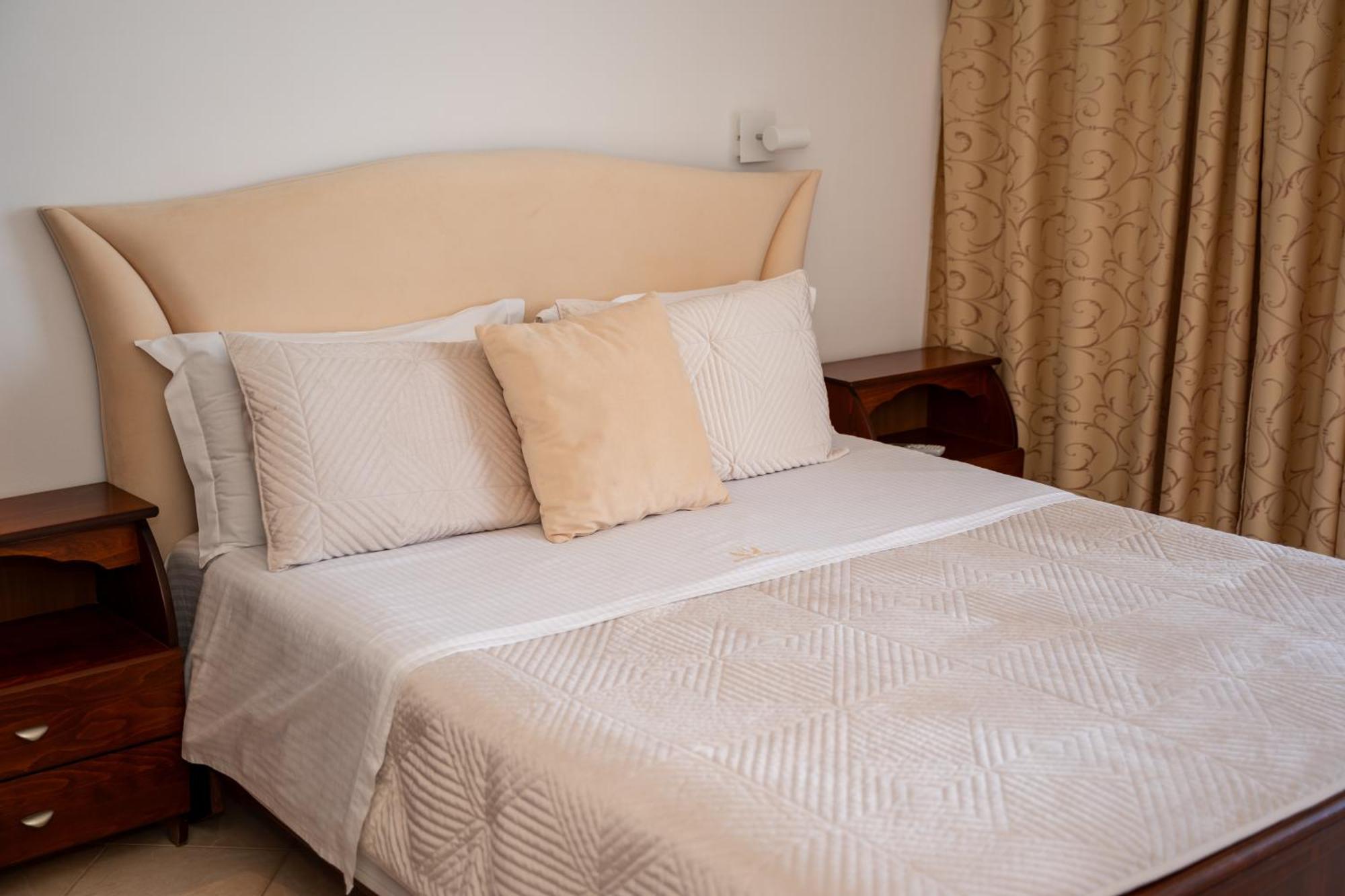 Hotel Visad Sarande Exterior photo